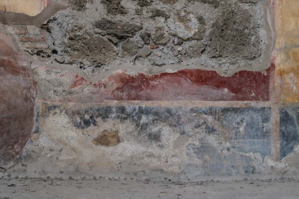 IX.5.2 Pompeii. May 2019. Room ‘u’, detail of zoccolo in centre of north wall.
Foto Christian Beck, ERC Grant 681269 DÉCOR.