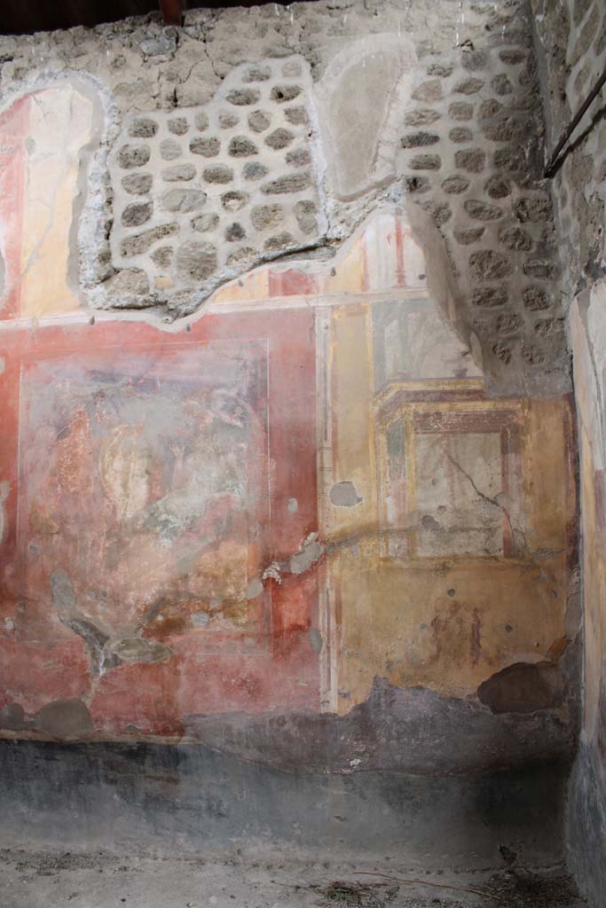 IX.5.2 Pompeii. May 2019. Room ‘u’, looking towards south end of east wall. 
Foto Christian Beck, ERC Grant 681269 DÉCOR.