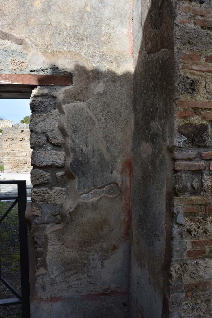 IX.5.2 Pompeii. March 2017. Room ‘f’, north wall and north-east corner.
Foto Christian Beck, ERC Grant 681269 DÉCOR.