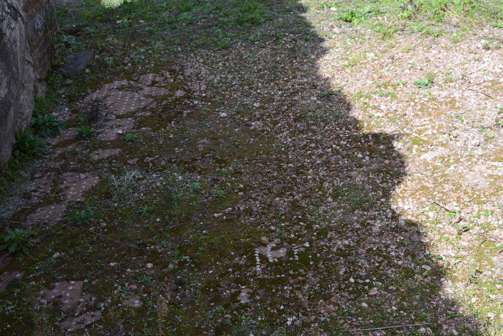 IX.5.2 Pompeii. March 2017. Room ‘k’, looking north across flooring on west side.
Foto Christian Beck, ERC Grant 681269 DÉCOR.