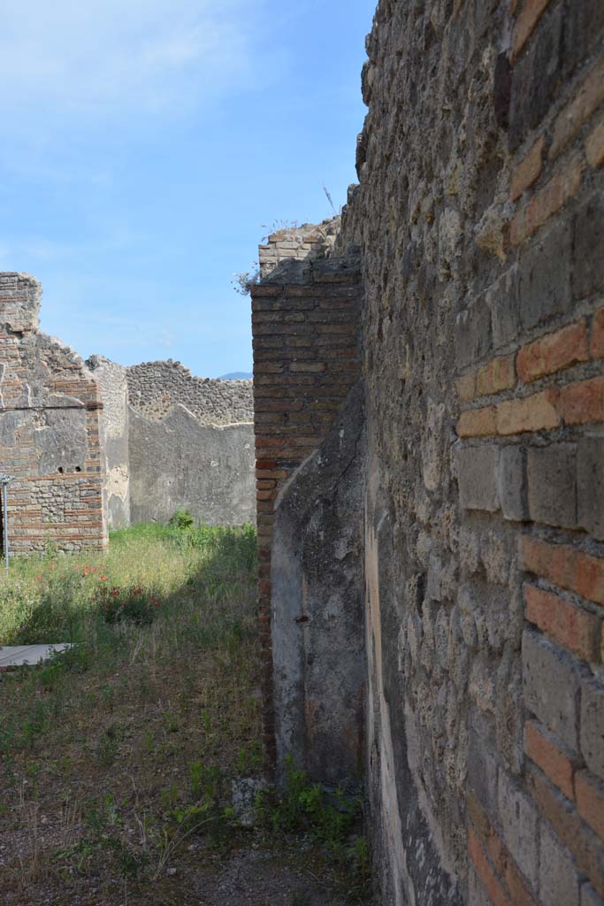 IX.5.2 Pompeii. May 2017. Room ‘k’, looking south along west wall.
Foto Christian Beck, ERC Grant 681269 DÉCOR.