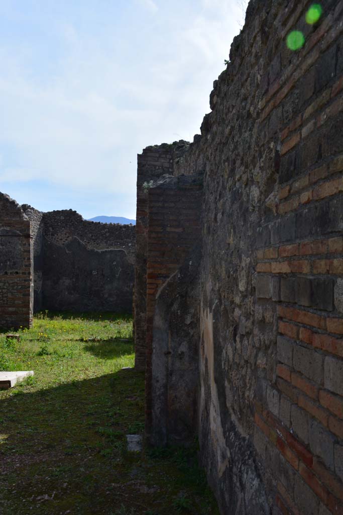 IX.5.2 Pompeii. March 2017. Room ‘k’, looking south along west wall.
Foto Christian Beck, ERC Grant 681269 DÉCOR.
