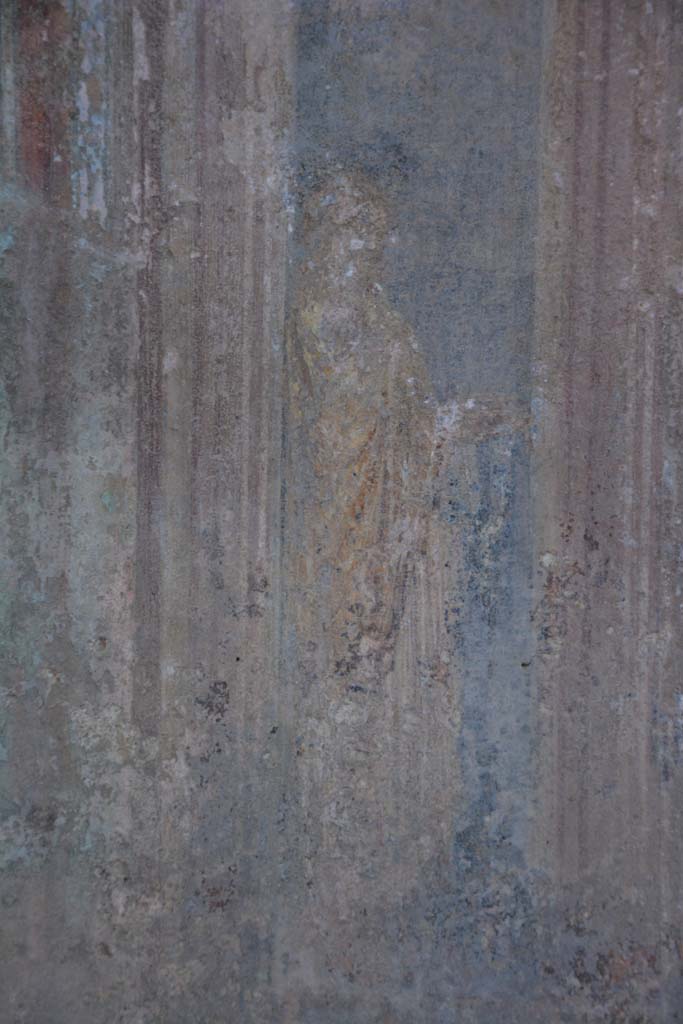 IX.5.6 Pompeii. May 2017. Room i, detail of figure in lower dividing panel.     
Foto Christian Beck, ERC Grant 681269 DÉCOR.