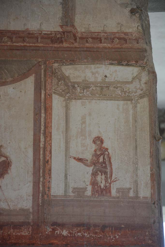 IX.5.6 Pompeii. May 2017. Room i, detail of painted figure from west end of upper south wall.         
Foto Christian Beck, ERC Grant 681269 DÉCOR.