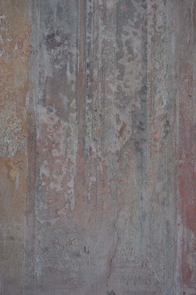 IX.5.6 Pompeii. May 2017. Room i, remaining detail of figure at base of dividing panel. 
Foto Christian Beck, ERC Grant 681269 DÉCOR.