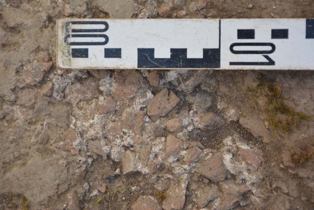IX.5.6 Pompeii. May 2017. Room r, detail of flooring.
Foto Christian Beck, ERC Grant 681269 DÉCOR.