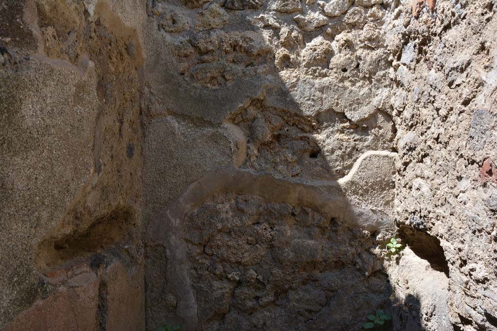 IX.5.6 Pompeii. May 2017. Room t, detail of west end of room.
Foto Christian Beck, ERC Grant 681269 DÉCOR.