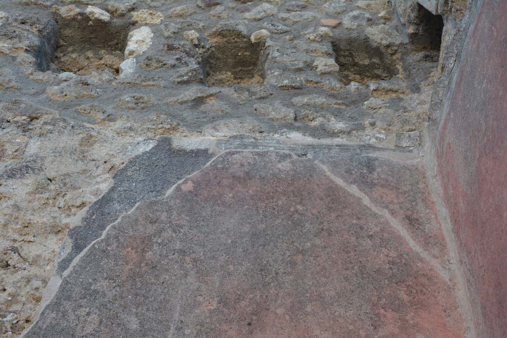 IX.5.6 Pompeii. May 2017. 
West ala d, upper west wall at north end, remains of stucco decoration below holes for support beams for an upper floor.
Foto Christian Beck, ERC Grant 681269 DÉCOR.
