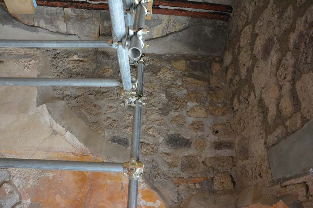 IX.5.6 Pompeii. May 2017. Room h, upper north wall at east end. 
Foto Christian Beck, ERC Grant 681269 DÉCOR.