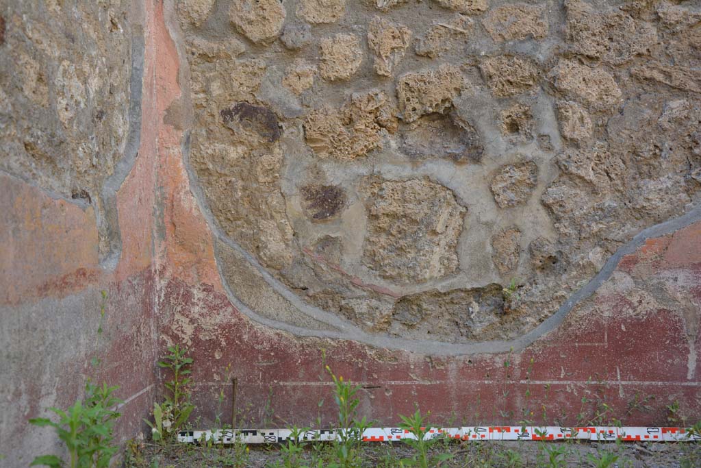 IX.5.6 Pompeii. May 2017. Room f, north-west corner, and north wall at west end.
Foto Christian Beck, ERC Grant 681269 DÉCOR.