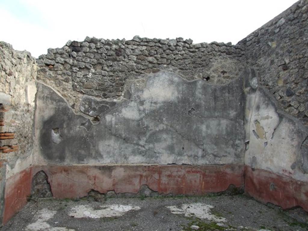 IX.5.6 Pompeii. December 2007. Room 3, ala, on east side of atrium. Looking east. According to Schefold, the wall painting of Apollo-Sol and Orion?  was found here.  See Schefold, K., 1957. Die Wande Pompejis. Berlin: De Gruyter. (p.253) See Sogliano, A., 1879. Le pitture murali campane scoverte negli anni 1867-79. Napoli: (p.75,no.458, nearly destroyed)