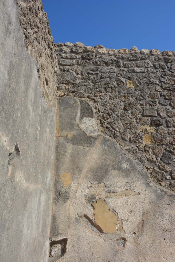 IX.5.6 Pompeii. May 2017. East ala e, upper south wall in south-east corner. 
Foto Christian Beck, ERC Grant 681269 DÉCOR.
