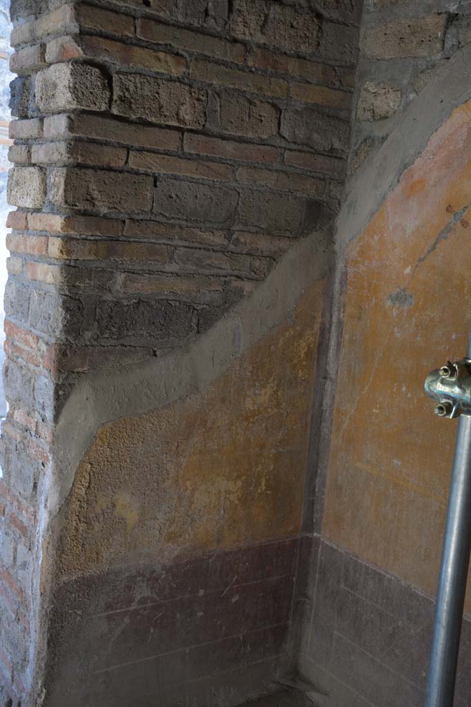 IX.5.6 Pompeii. May 2017. Room g, west wall in north-west corner. 
Foto Christian Beck, ERC Grant 681269 DÉCOR.