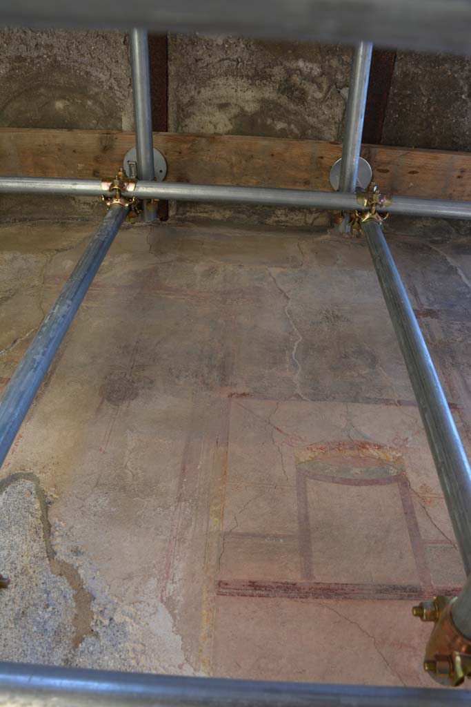 IX.5.6 Pompeii. May 2017. Room k, (west side), upper north wall towards east end.  
Foto Christian Beck, ERC Grant 681269 DÉCOR.