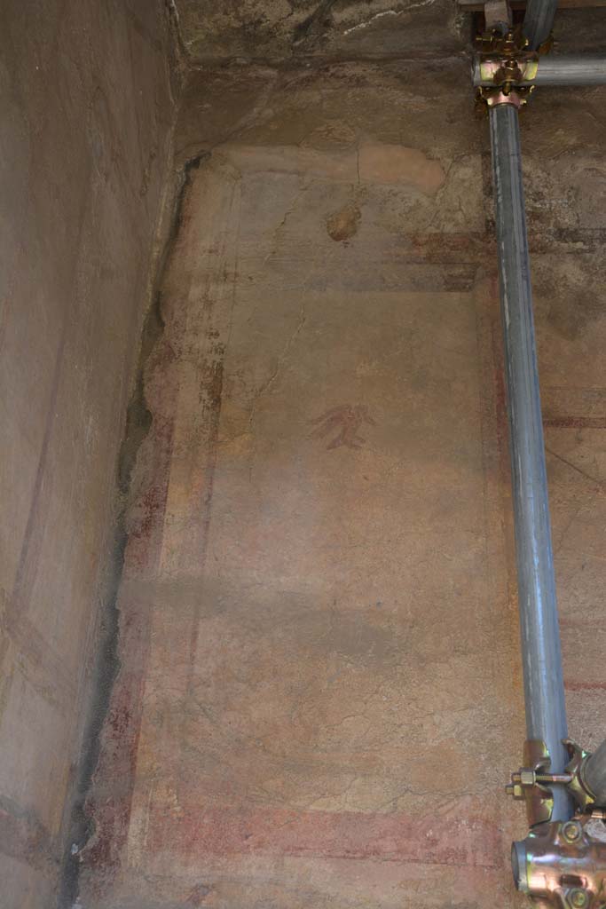 IX.5.6 Pompeii. May 2017. Room k, (west side), upper north wall in north-west corner.  
Foto Christian Beck, ERC Grant 681269 DÉCOR.
