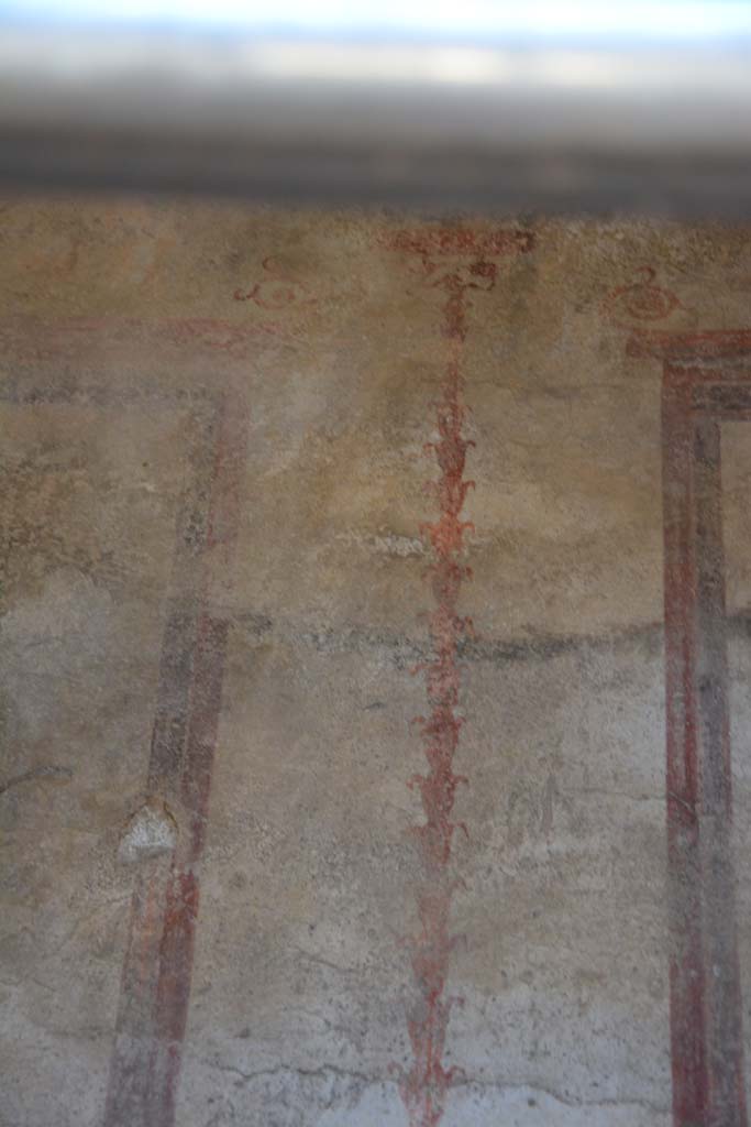 IX.5.6 Pompeii. May 2017. Room k’, painted candelabra from upper east wall in corridor. 
Foto Christian Beck, ERC Grant 681269 DÉCOR.