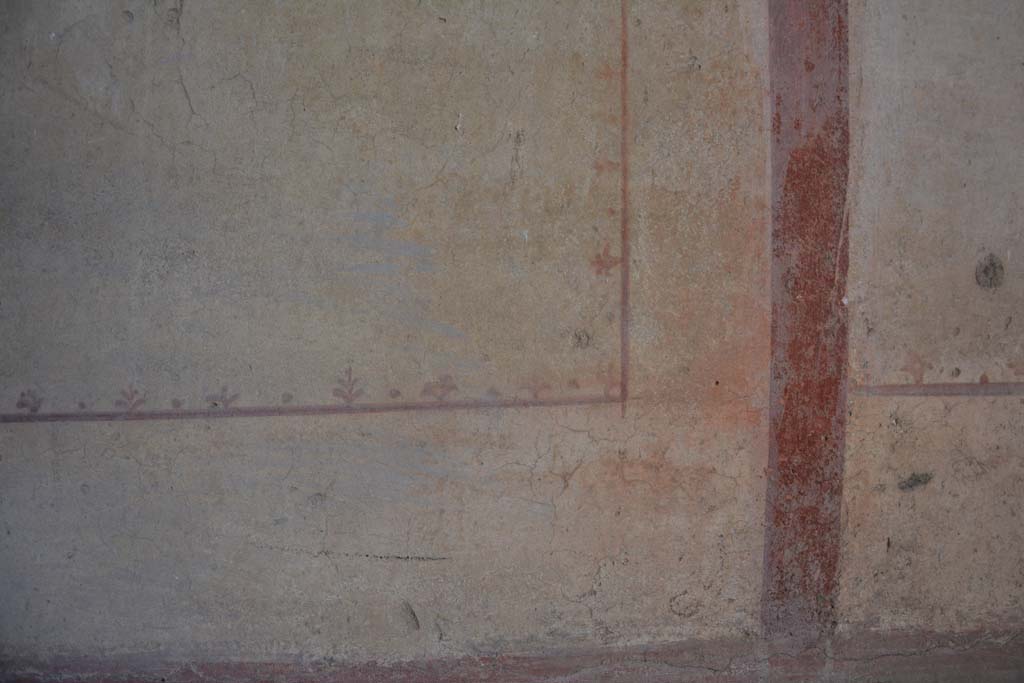 IX.5.6 Pompeii. May 2017. Room k’, detail from border edging of lower panel on east wall. 
Foto Christian Beck, ERC Grant 681269 DÉCOR.