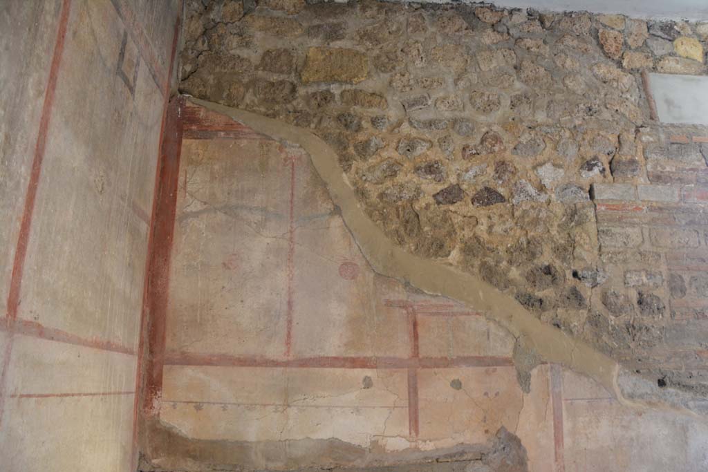IX.5.6 Pompeii. May 2017. Room l (L), upper south wall in south-east corner above window 
Foto Christian Beck, ERC Grant 681269 DÉCOR.