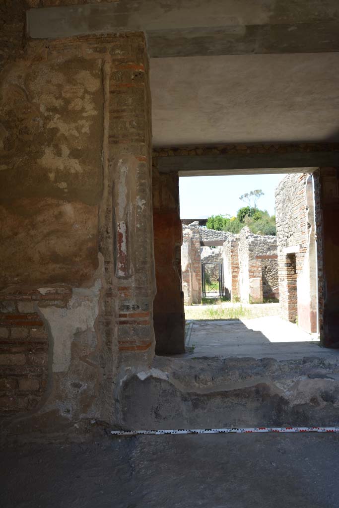 IX.5.6 Pompeii. May 2017. 
Room l (L), north side with window into tablinum. On the left would be the area of room m. 
Foto Christian Beck, ERC Grant 681269 DÉCOR.