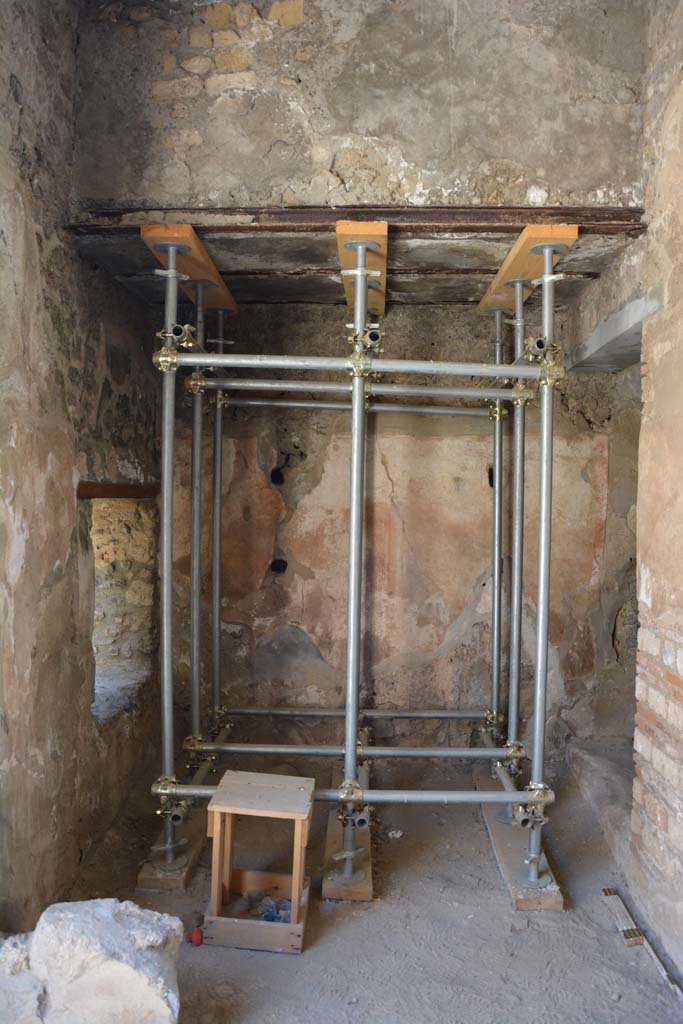 IX.5.6 Pompeii. May 2017. Room m, looking west.  
Foto Christian Beck, ERC Grant 681269 DÉCOR.