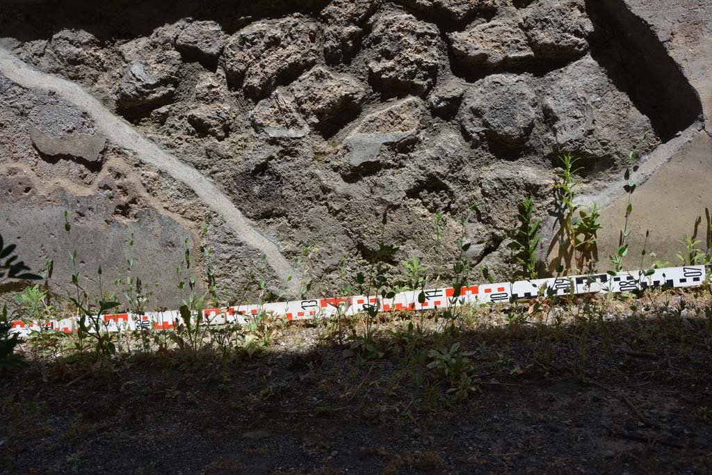 IX.5.6 Pompeii. May 2017. Room a, continuation south of lower east wall.
Foto Christian Beck, ERC Grant 681269 DÉCOR.