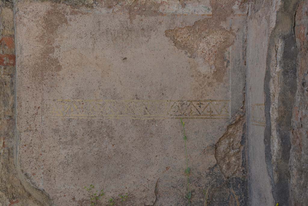 IX.5.6 Pompeii. May 2017. Room a, detail of painted decoration on zoccolo on west wall, near room b.
Foto Christian Beck, ERC Grant 681269 DÉCOR.