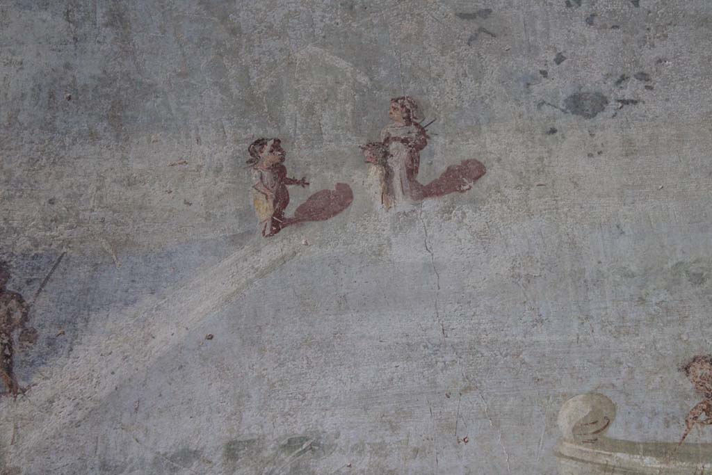 IX.5.9 Pompeii. May 2019. Room “l (L)”, two figures from upper north wall at west end.  
Foto Christian Beck, ERC Grant 681269 DÉCOR.