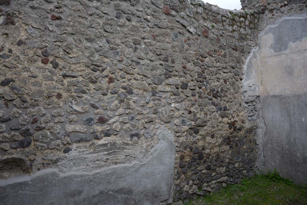 IX.5.9 Pompeii. March 2017. Room m, looking south along east wall towards south-east corner. 
Foto Christian Beck, ERC Grant 681269 DÉCOR.