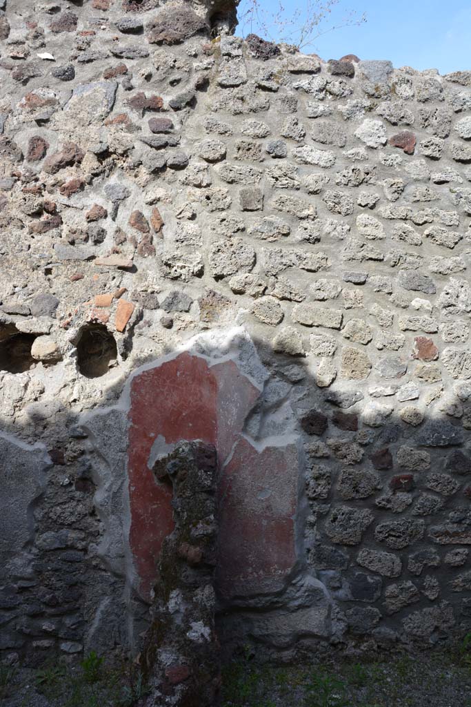 IX.5.9 Pompeii. May 2017. Room “n/q”, east wall with division between two rooms.
Foto Christian Beck, ERC Grant 681269 DÉCOR.