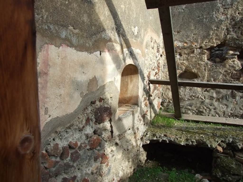 IX.5.9 Pompeii. December 2007. Room “n”, kitchen, looking east.