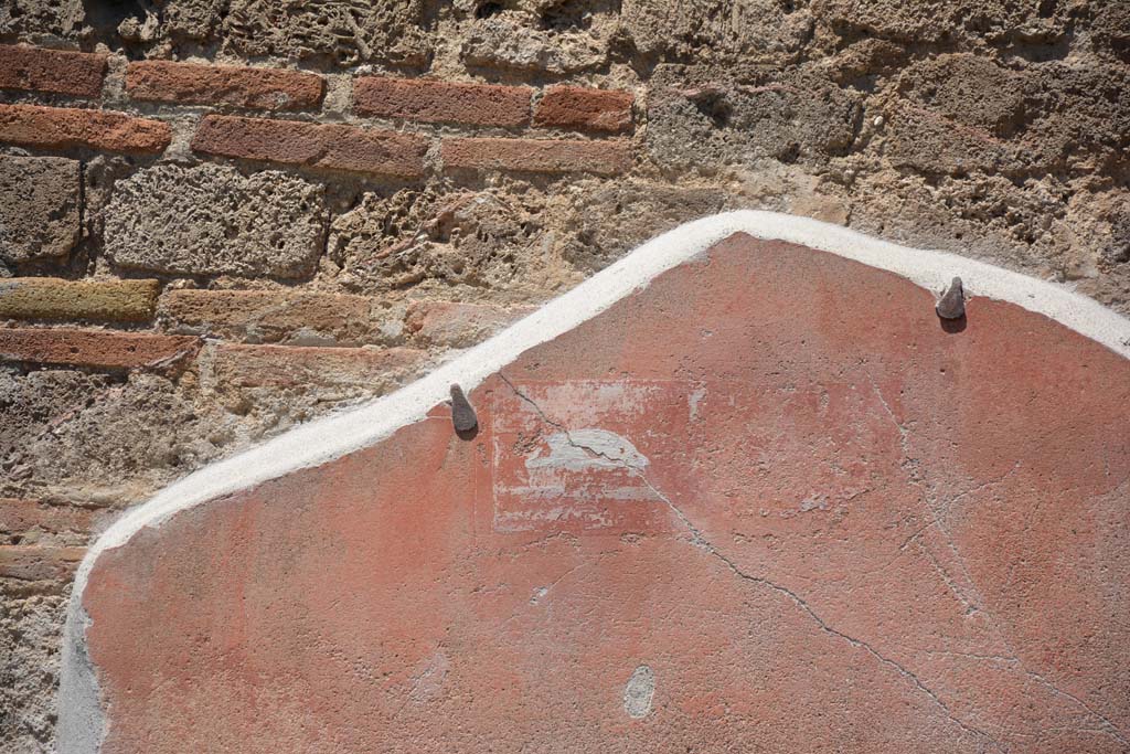 IX.5.9 Pompeii. May 2017. 
Room “b”, looking towards north wall of atrium in north-east corner, with remains of painted panel.   
Foto Christian Beck, ERC Grant 681269 DÉCOR.