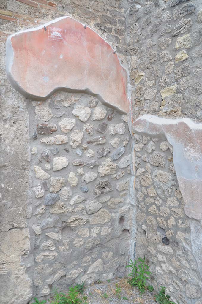 IX.5.9 Pompeii. July 2017. Atrium “b”, north-east corner.
Foto Annette Haug, ERC Grant 681269 DÉCOR