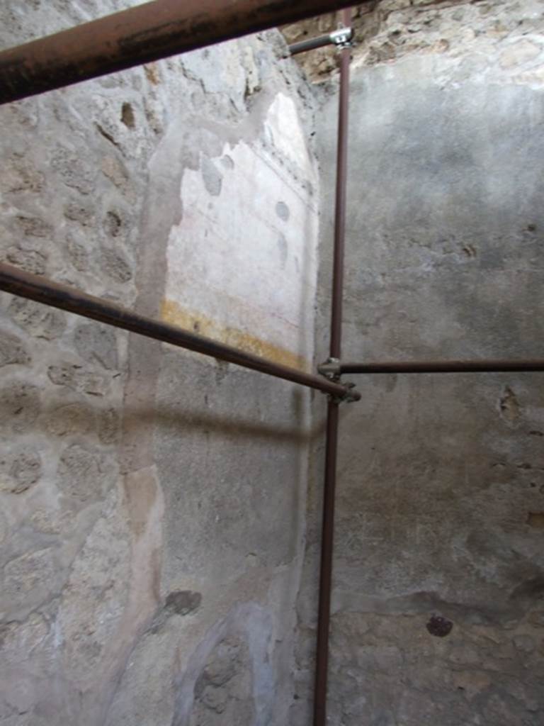 IX.5.9 Pompeii. December 2007. Room 7, south-east corner.