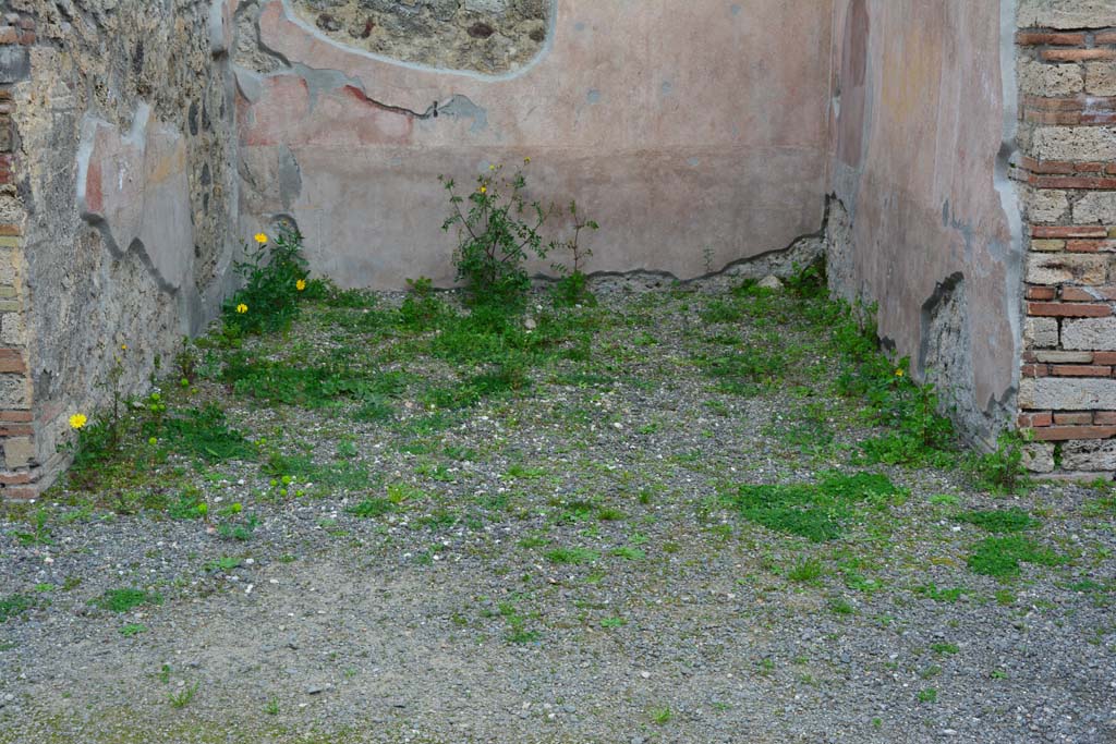 IX.5.9 Pompeii. March 2017. Room “g”, looking east across flooring.
Foto Christian Beck, ERC Grant 681269 DÉCOR.