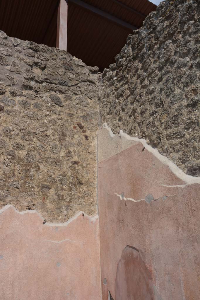 IX.5.9 Pompeii. May 2017. Room “g”, upper south-east corner.
Foto Christian Beck, ERC Grant 681269 DÉCOR.