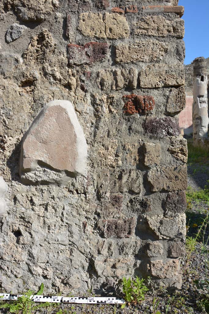IX.5.9 Pompeii. May 2017. Room “h”, south wall at west end.
Foto Christian Beck, ERC Grant 681269 DÉCOR.