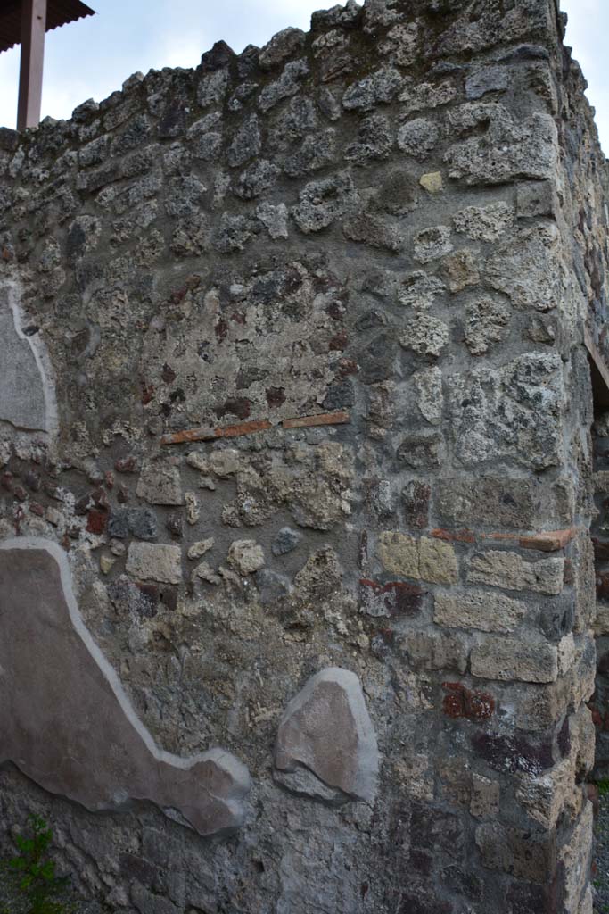 IX.5.9 Pompeii. March 2017. Room “h”, south wall at west end.
Foto Christian Beck, ERC Grant 681269 DÉCOR.