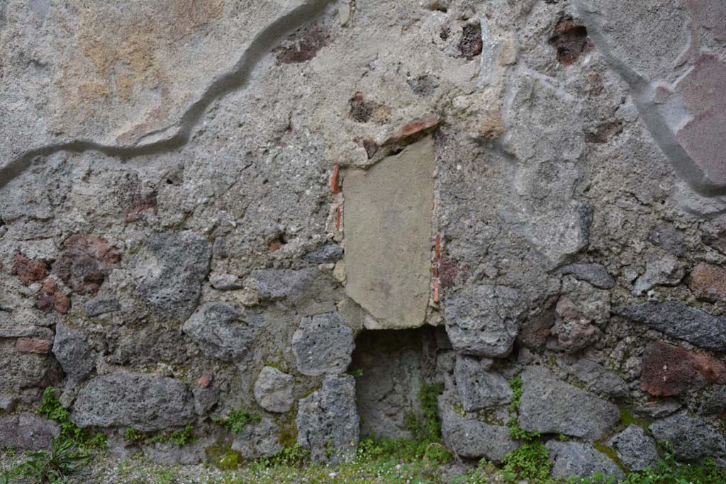 IX.5.9 Pompeii. March 2017. Room “i”, detail from east wall in south-east corner.
Foto Christian Beck, ERC Grant 681269 DÉCOR.
