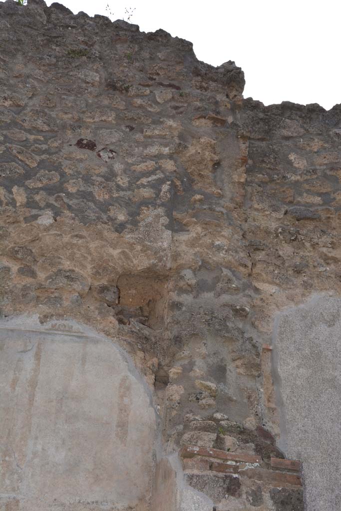 IX.5.9 Pompeii. May 2017. Looking west towards upper west wall.
Foto Christian Beck, ERC Grant 681269 DÉCOR.