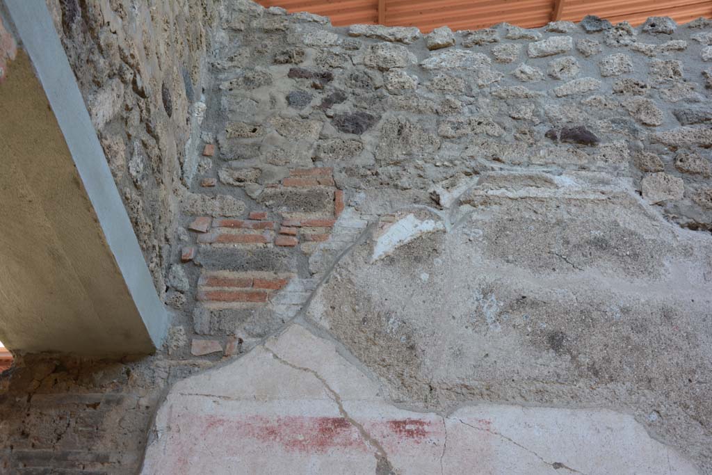 IX.5.11 Pompeii. May 2017. Room k, upper east wall in north-east corner.
Foto Christian Beck, ERC Grant 681269 DÉCOR.