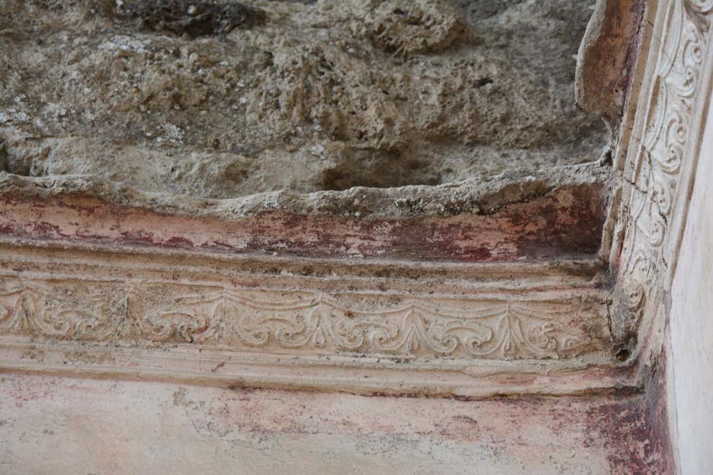 IX.5.11 Pompeii. March 2017. Room k, detail of cornice and part of ceiling in north-west corner. 
Foto Christian Beck, ERC Grant 681269 DÉCOR.