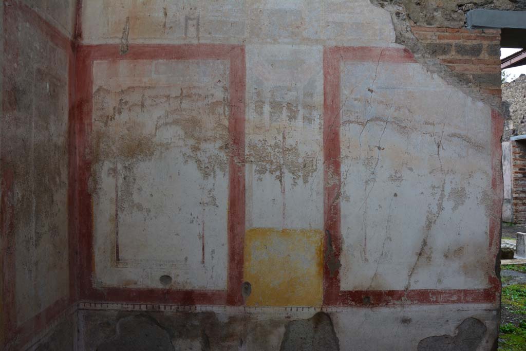 IX.5.11 Pompeii. March 2017. Room k, looking towards north wall with doorway to atrium b, on right.
Foto Christian Beck, ERC Grant 681269 DÉCOR.