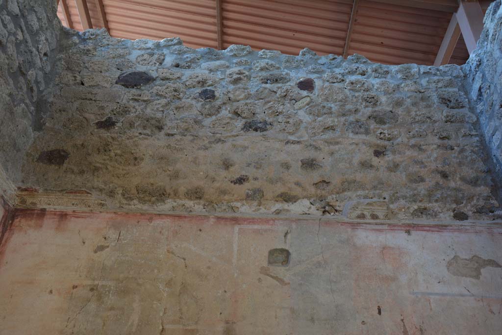 IX.5.11 Pompeii. May 2017. Room f, detail from upper north wall.
Foto Christian Beck, ERC Grant 681269 DÉCOR.