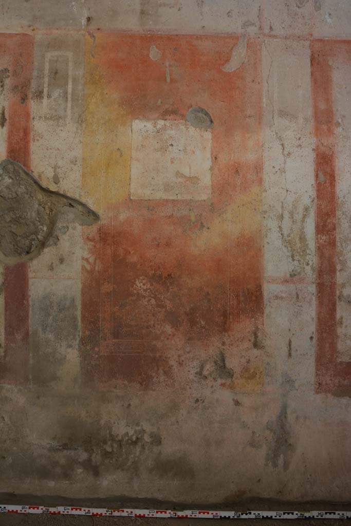 IX.5.11 Pompeii. May 2017. Room f, centre of north wall.
Foto Christian Beck, ERC Grant 681269 DÉCOR.