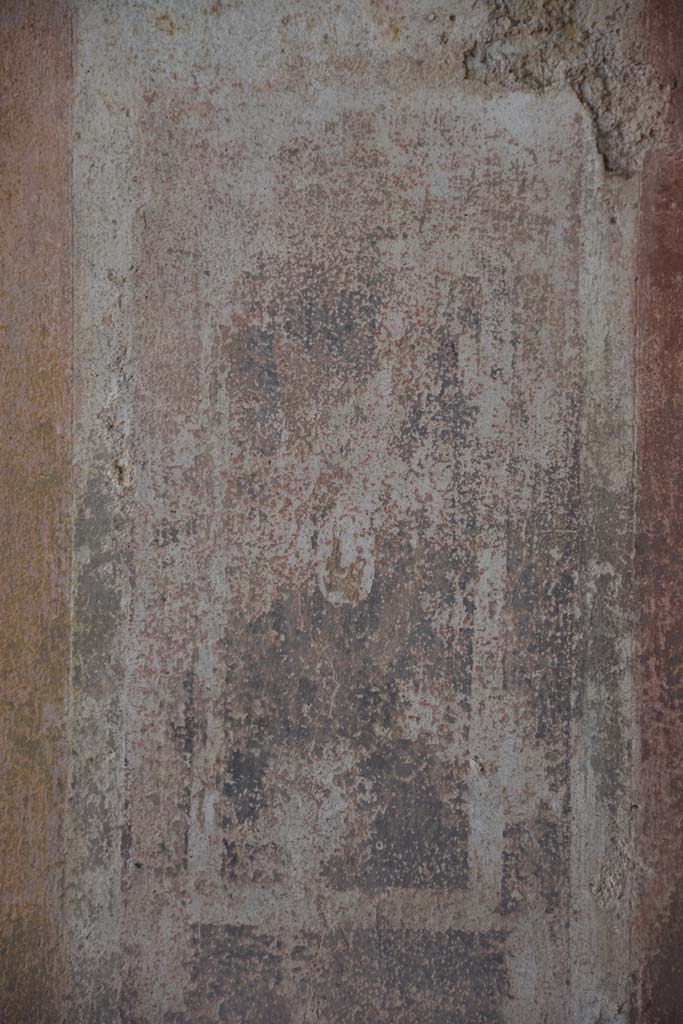 IX.5.11 Pompeii. May 2017. 
Room e, panel with detail of painted remains of architectural view on west side of central panel on south wall. 
Foto Christian Beck, ERC Grant 681269 DÉCOR.