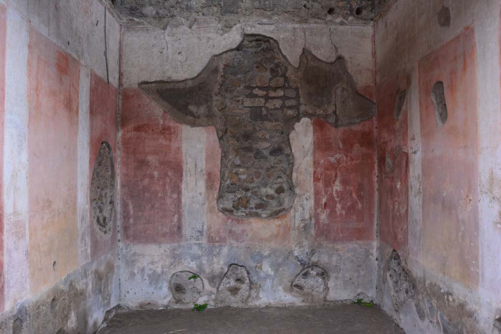IX.5.11 Pompeii. March 2017. Room e, looking towards west wall.      
Foto Christian Beck, ERC Grant 681269 DÉCOR
