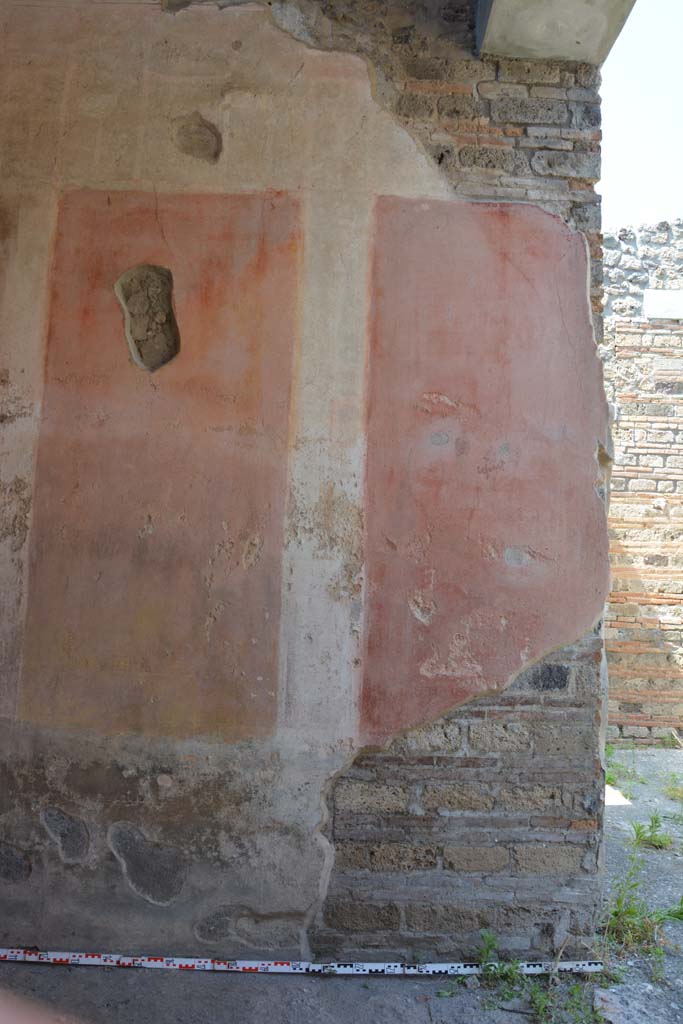 IX.5.11 Pompeii. May 2017. Room e, looking towards north wall at east end. 
Foto Christian Beck, ERC Grant 681269 DÉCOR.