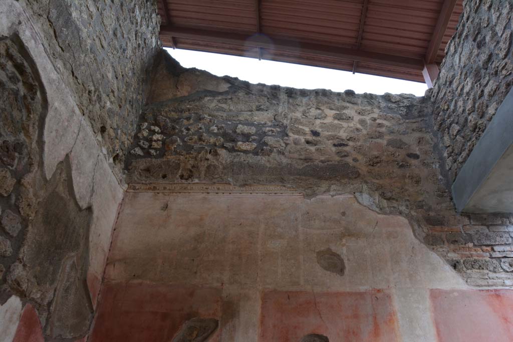 IX.5.11 Pompeii. March 2017. Room e, upper north wall. 
Foto Christian Beck, ERC Grant 681269 DÉCOR.