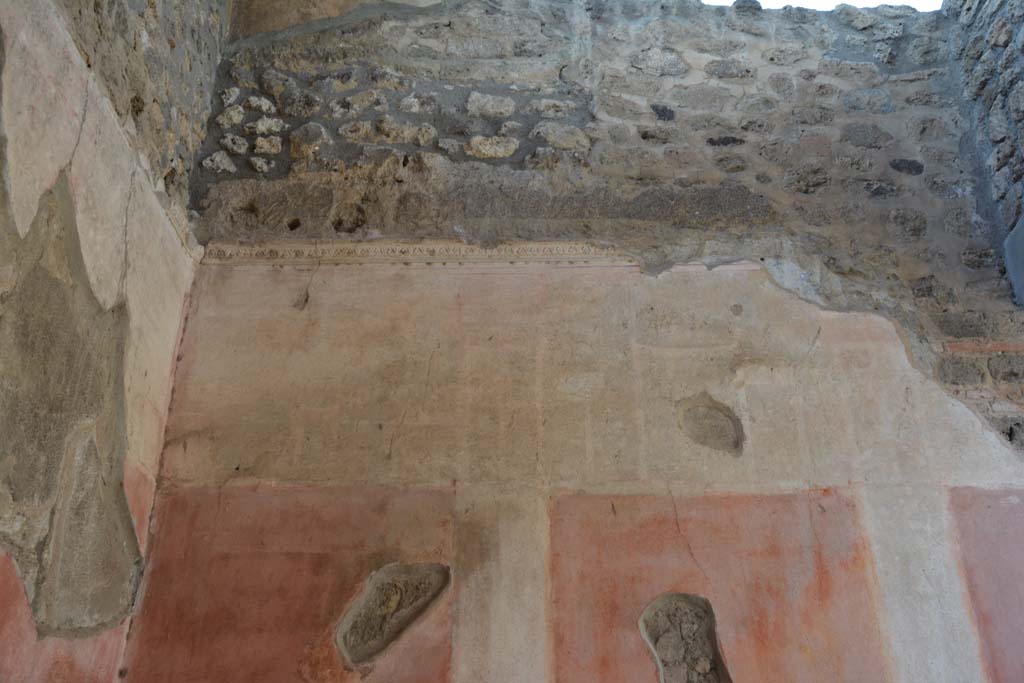 IX.5.11 Pompeii. May 2017. Room e, upper north wall. 
Foto Christian Beck, ERC Grant 681269 DÉCOR.