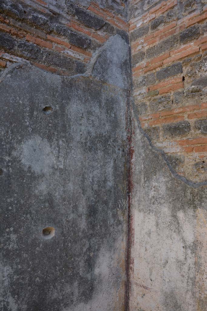 IX.5.11 Pompeii. May 2017. Room d, south-east corner.
Foto Christian Beck, ERC Grant 681269 DÉCOR.